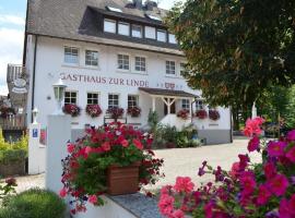 Hotel Gasthaus Zur Linde, hotelli kohteessa Glottertal