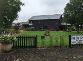The Old Grain Store Bed & Breakfast, B&B in Pidley