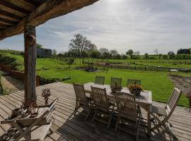 Cosy cottage on the outskirts of Bertrix, хотел с паркинг в Sart