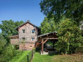 Modern Chalet in Sougné-Remouchamps near Forest, hotel v mestu Aywaille