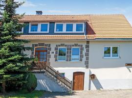 Stylish apartment in Stormbruch with garden, hotel in Stormbruch