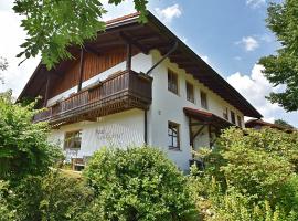 Cottage in Rinchnach Bavaria near the forest, hotel s parkiralištem u gradu 'Rinchnach'
