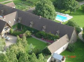 Quend-Plage Apartment with Pool, hotel in Quend