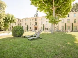 Studio in Montbrun Castle with Pool