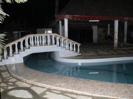 Room in Guest room - A wonderful Beach property in Diani Beach Kenya, B&B sihtkohas Mombasa