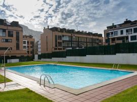 La Caparina, apartamento con piscina a 3 km de la playa, hotel familiar en Llanes