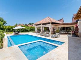 Stunning Villa with Private Pool and Jacuzzi in Casa de Campo, hotel in La Romana