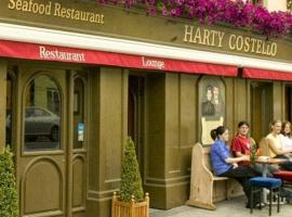 Harty Costello Town House, hotel cerca de Ballybunion Golf Club, Ballybunion