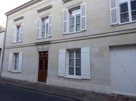 Chez Florence et Sylvain de Loudun, Hotel in Loudun