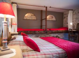 Chambres d'hôtes La Combe de Redoles, bed and breakfast en Tour-de-Faure