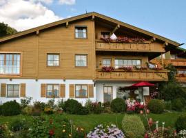Landhaus Binder, cheap hotel in Samerberg