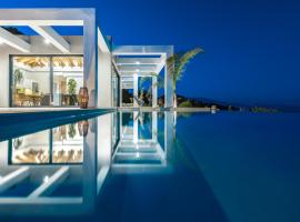 Horizon luxury villa, hotel with hot tubs in Agios Nikolaos