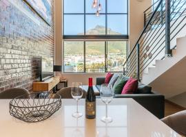Penthouse 2 Bedroom - Biscuit Mill- Apartment, hotel dicht bij: The Old Biscuit Mill, Kaapstad