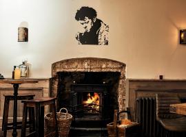 The Brown's Hotel, hotell i Laugharne