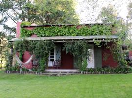 Cabañas La Escondida, hotel in Tandil