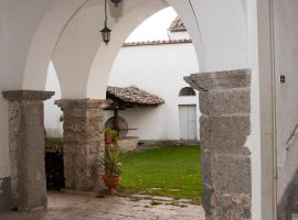 Palazzo D'Orsi, hotel a Calvanico