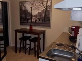 Cozy 1-BDR Suite #20 by Amazing Property Rentals, hotell sihtkohas Gatineau