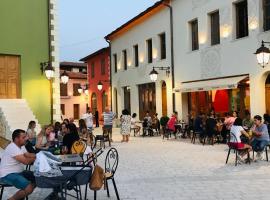 Foleza - Bed and breakfast, hotel i nærheden af Independence Square, Vlorë