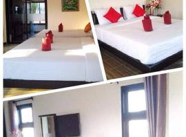 โรงแรมแกรนด์ฟลาวเวอร์, hotel v destinaci Ban Nam Hak