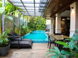 Riva Gold Coast