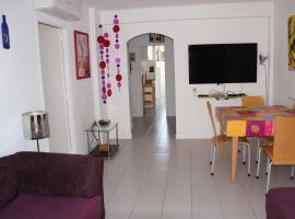 Appartement T3 Climatisé entre mer et centre Nice, hotel near ESRA Film School, Nice