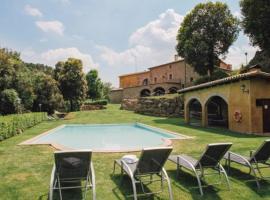 Castelltercol Villa Sleeps 19 with Pool, hotel em Castelltersol