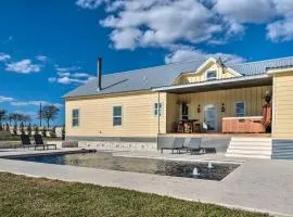 Hot Tub and Game Room! Family Schulenburg Retreat
