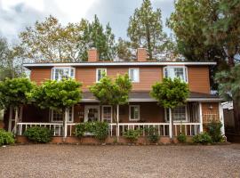 J Patrick Inn, B&B in Cambria