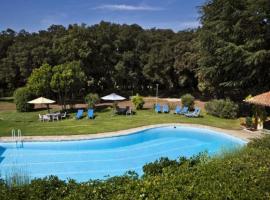 Ca l'Almar Villa Sleeps 16 with Pool and Air Con, hotel Cistella városában