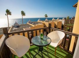 Altamar 52 with terrace & pool By CanariasGetaway, hotell i Playa del Aguila