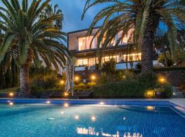 Casa Martinhos by LovelyStay, hotel en Caniço