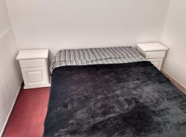 Hostal Carlos, hotel en Barraquero