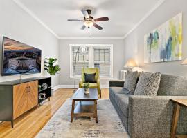 1-bedroom Cozy & Modish Apt - Marshfield W2 rep, hótel í Chicago