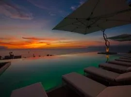 PIER 57 - 306 Ocean View 2 BR Romantic Zone