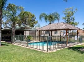 Paringa Caravan Park, hotel near Renmark Airport - RMK, Renmark