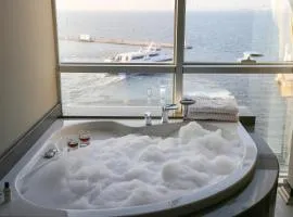 Pasaport Pier Hotel