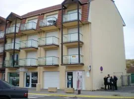 Appartement de 2 chambres avec vue sur la mer balcon et wifi a Camiers a 1 km de la plage