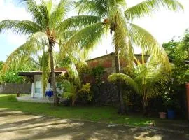 Studio charmant à Le Robert - 17 m² avec Piscine partagée