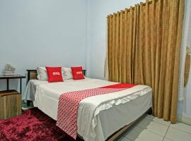 OYO 3757 Mahkota Syariah Guesthouse, hotel near Syamsudin Noor International Airport - BDJ, Banjarbaru