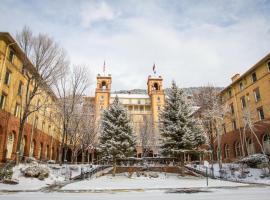 Hotel Colorado: Glenwood Springs şehrinde bir otel