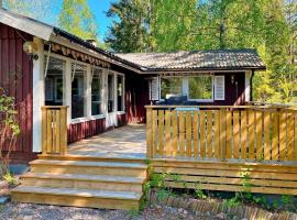 Holiday home EDSBRO II: Edsbro şehrinde bir otel