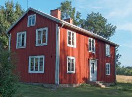 4 person holiday home in BRUA KULLA, kuća za odmor ili apartman u gradu 'Källekulla'