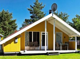 6 person holiday home in F rvang, hotell i Fårvang