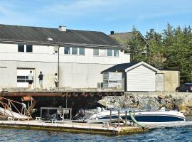 8 person holiday home in Oksvoll, hotel v destinaci Oksvoll