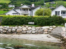 4 person holiday home in Leikanger-By Traum, hotel en Leikanger