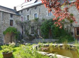 Enchanting Cottage with Terrace Garden، بيت عطلات في Hamoir