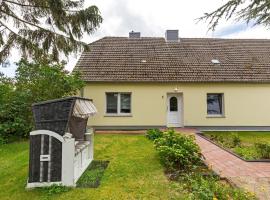 Modern Holiday Home in Zierow with Terrace, holiday rental in Zierow