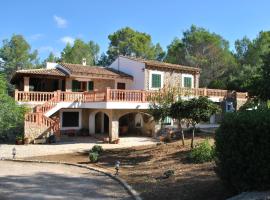 Belvilla by OYO Es Costeret, holiday home in Alaró