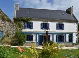 Holiday Home near Pointe du Raz & Sea