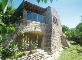 Kotedža Holiday Home in a Nature Reserve in Beaulieu pilsētā Beaulieu